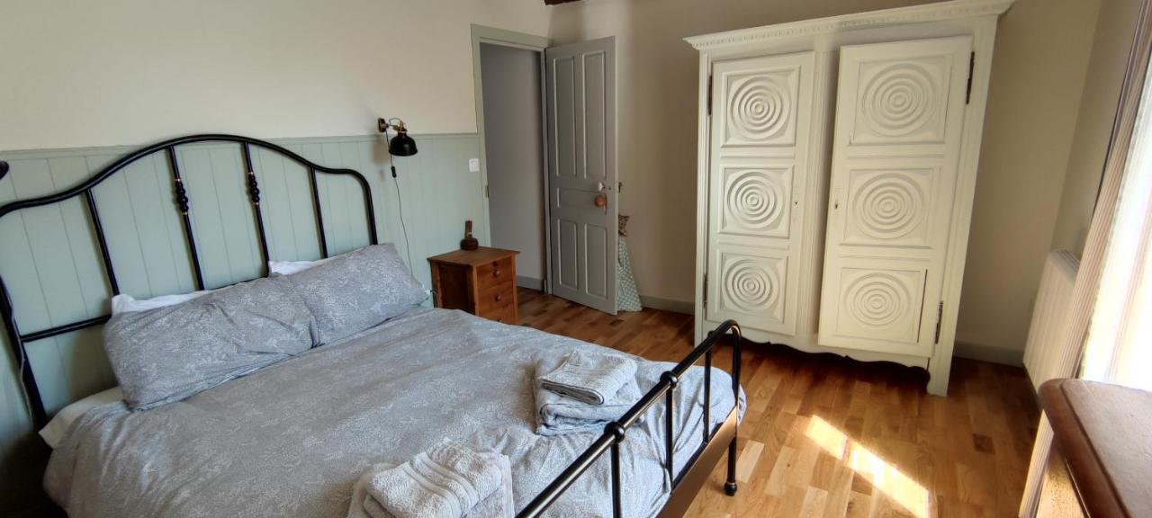 Les Volets Gris Villa La Croix-Helléan Esterno foto